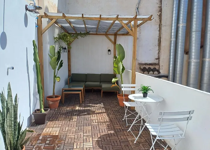 Terrace&3 floors flat in Center